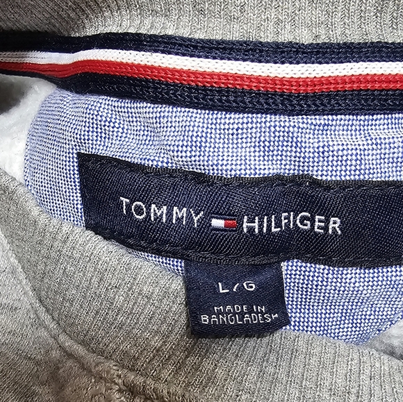 Tommy Hilfiger Crewneck Sweater - Picture 2 of 4